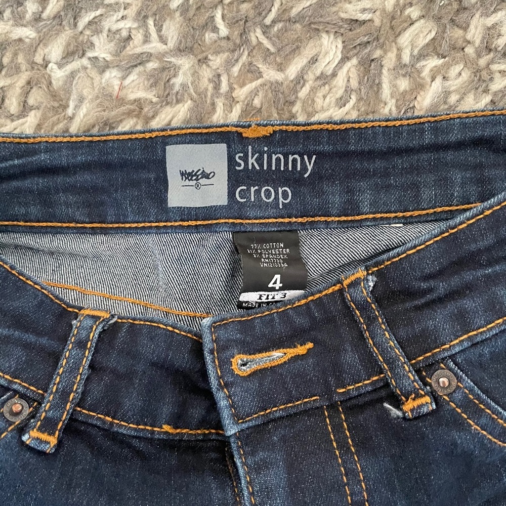 Mossimo skinny crop dark jeans, like mew!!